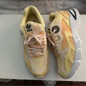 Adidas Yellow Sneakers with Classic Design